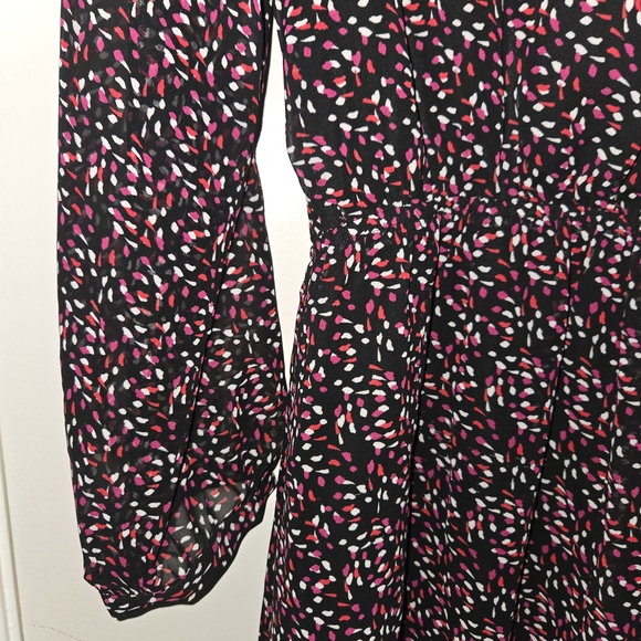 Express Multicolor Patterned Romper - Picture 11 of 11